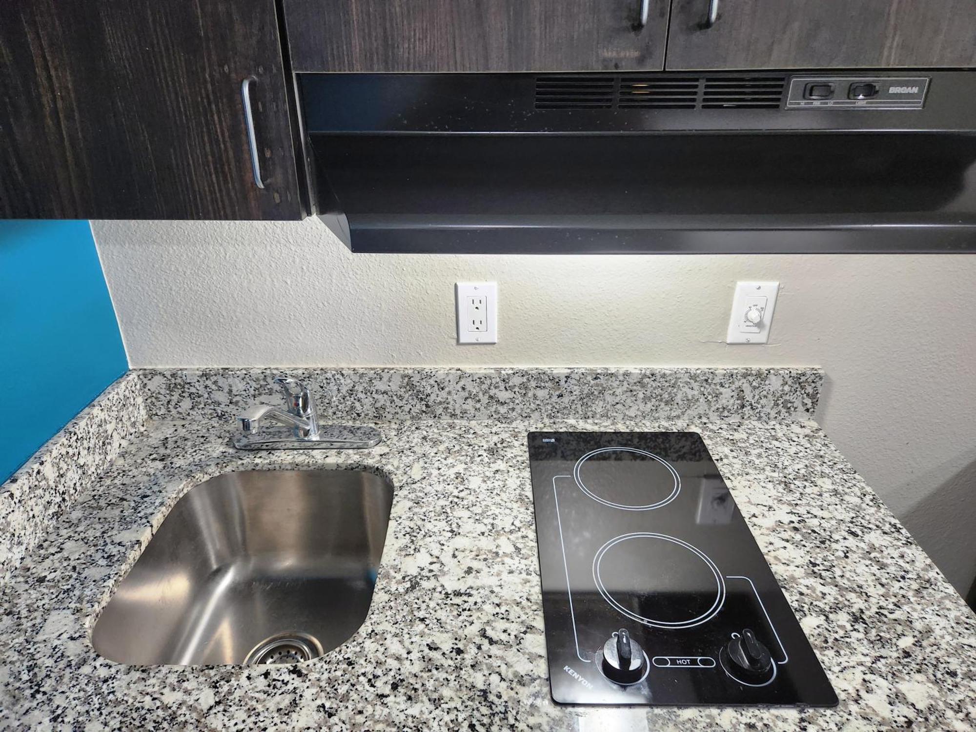 Scottish Inn & Suites Wharton ภายนอก รูปภาพ