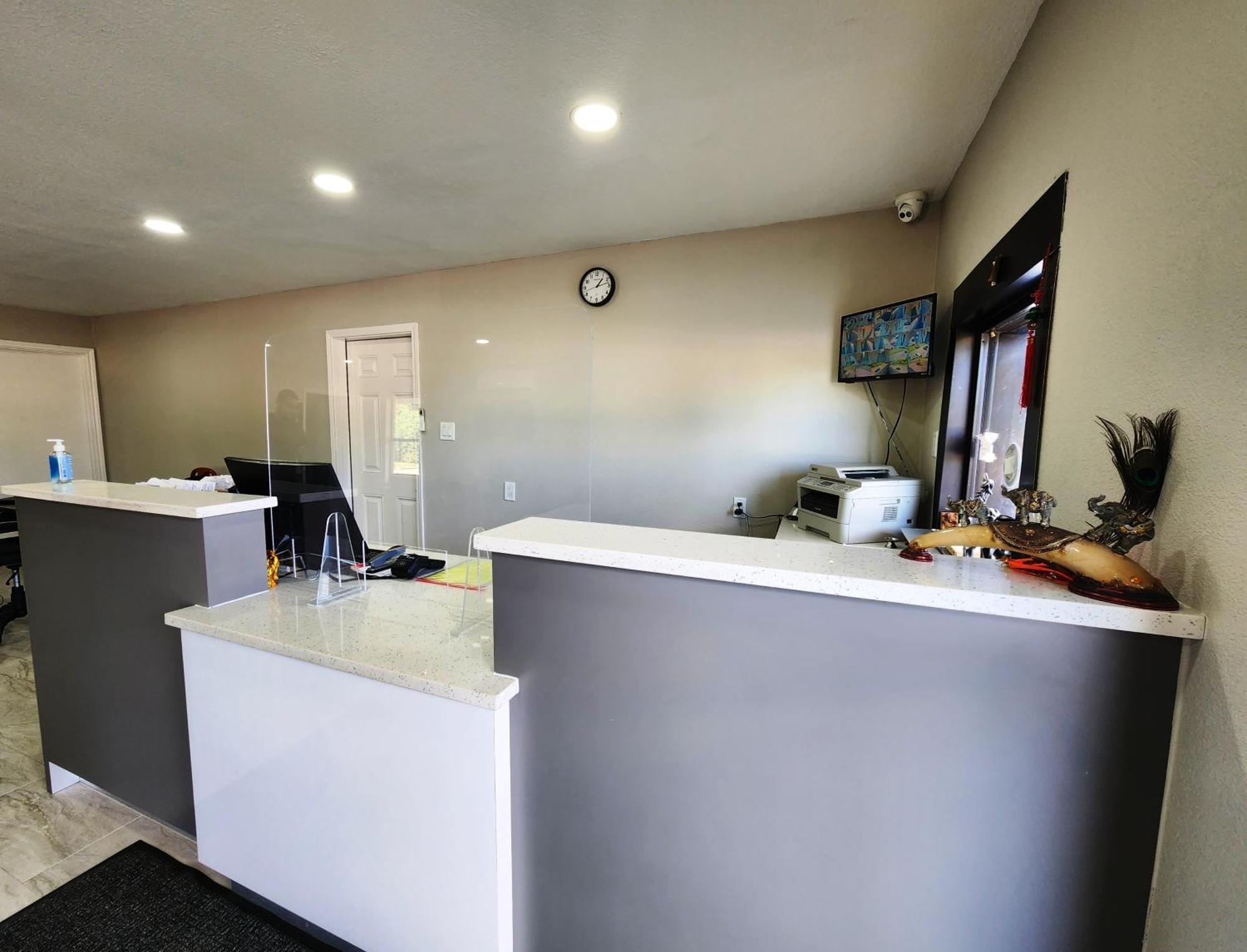 Scottish Inn & Suites Wharton ภายนอก รูปภาพ
