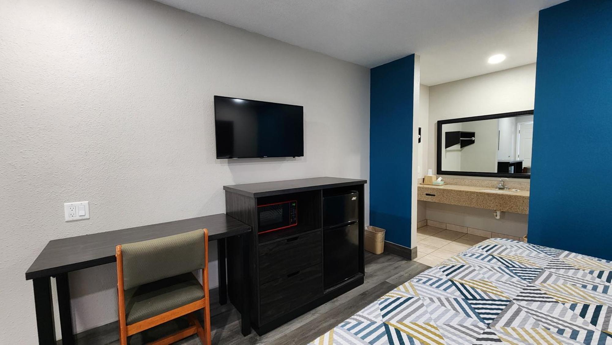 Scottish Inn & Suites Wharton ภายนอก รูปภาพ