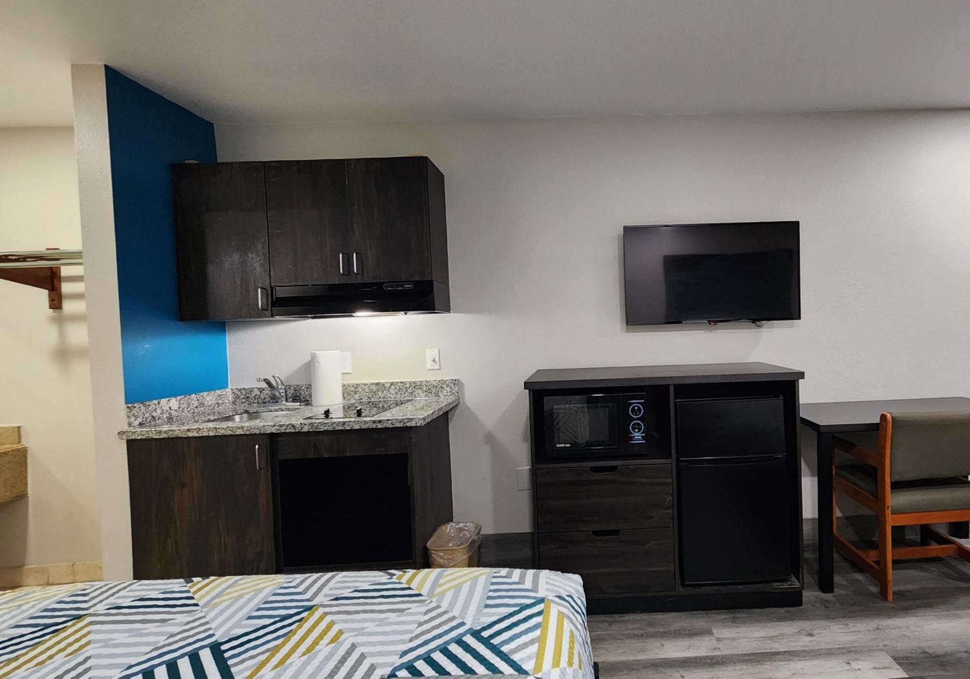Scottish Inn & Suites Wharton ภายนอก รูปภาพ